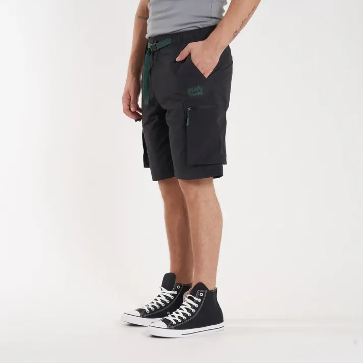 22HVUA2611-MAIDENSHORT-BLACK_2.webp