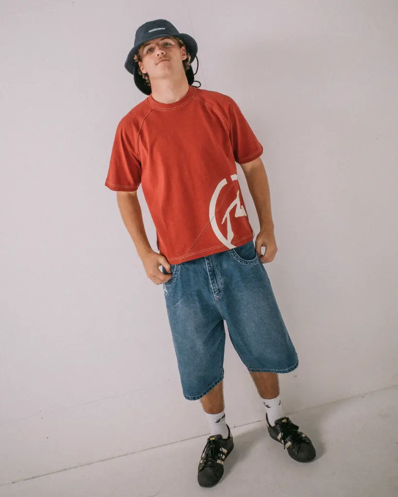 CARBON BUCKET HAT (1).webp