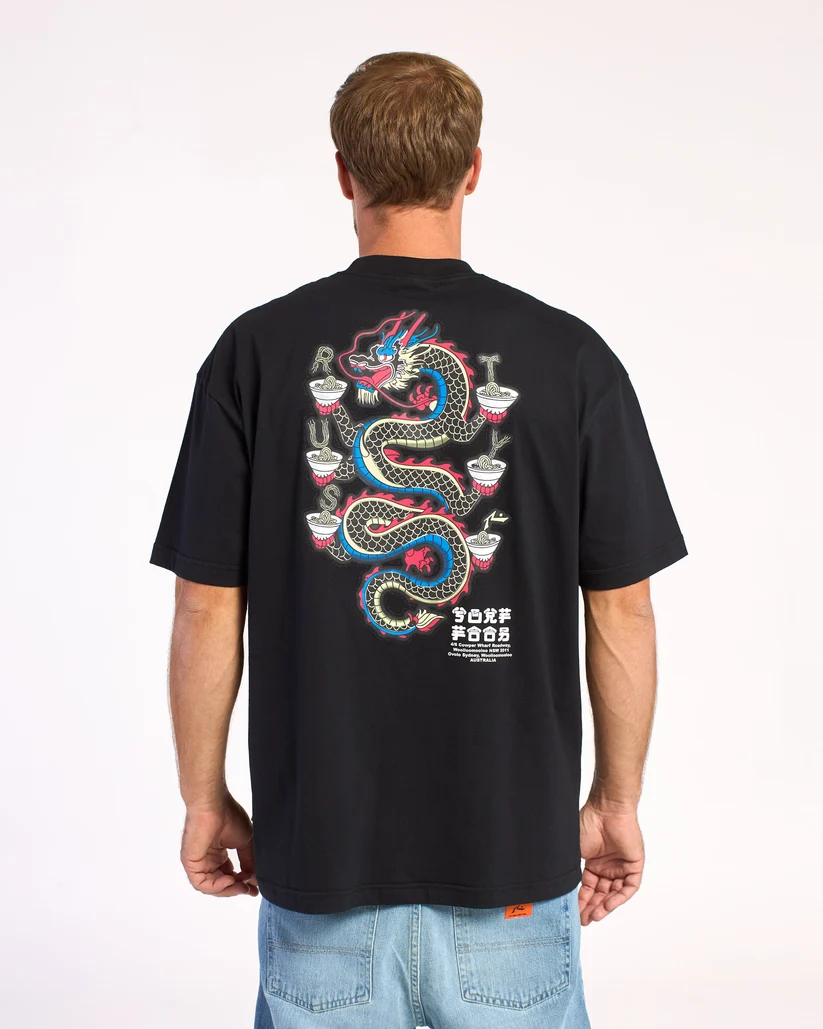 RAMEN DRAGON TEE OV ( BLACK / WHITE )